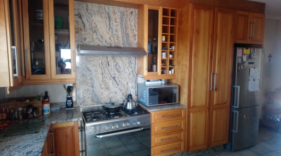 3 Bedroom Property for Sale in Vaaloewer Gauteng
