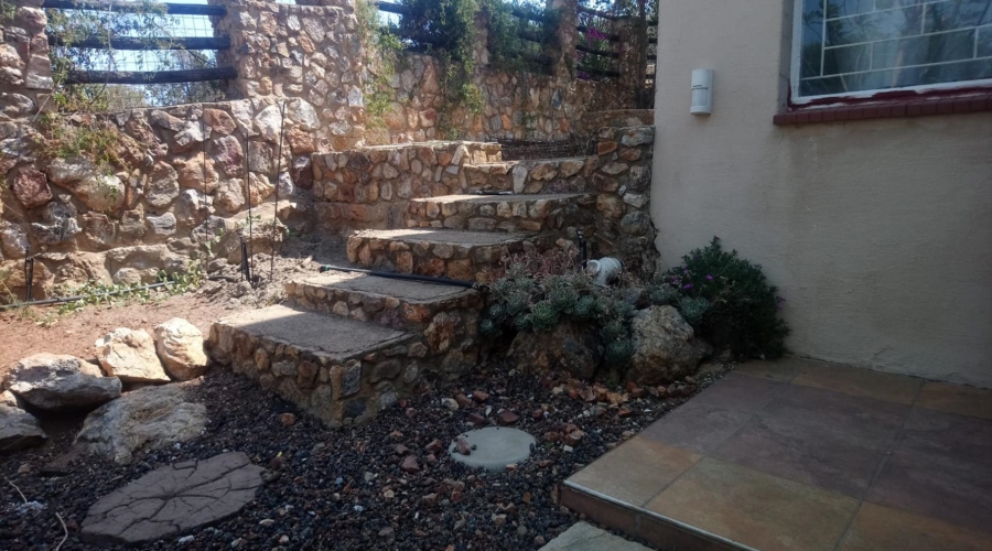 3 Bedroom Property for Sale in Vaaloewer Gauteng