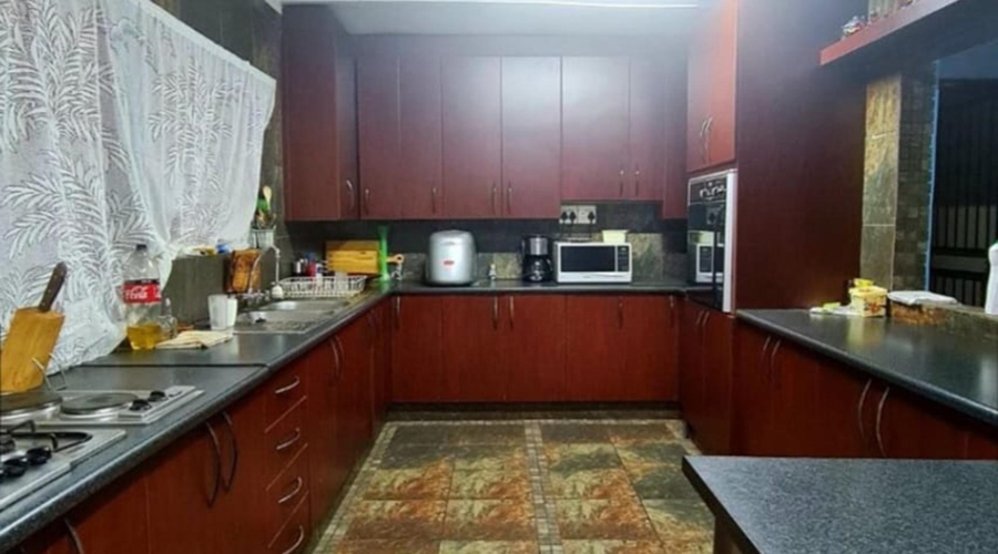 4 Bedroom Property for Sale in Vanderbijlpark CE 2 Gauteng