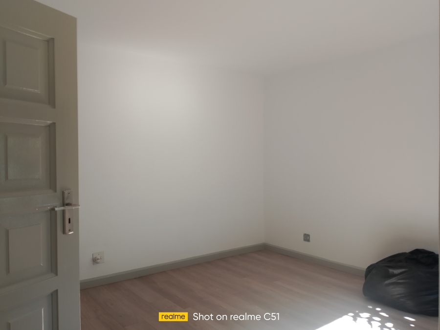 6 Bedroom Property for Sale in Sonneveld Gauteng
