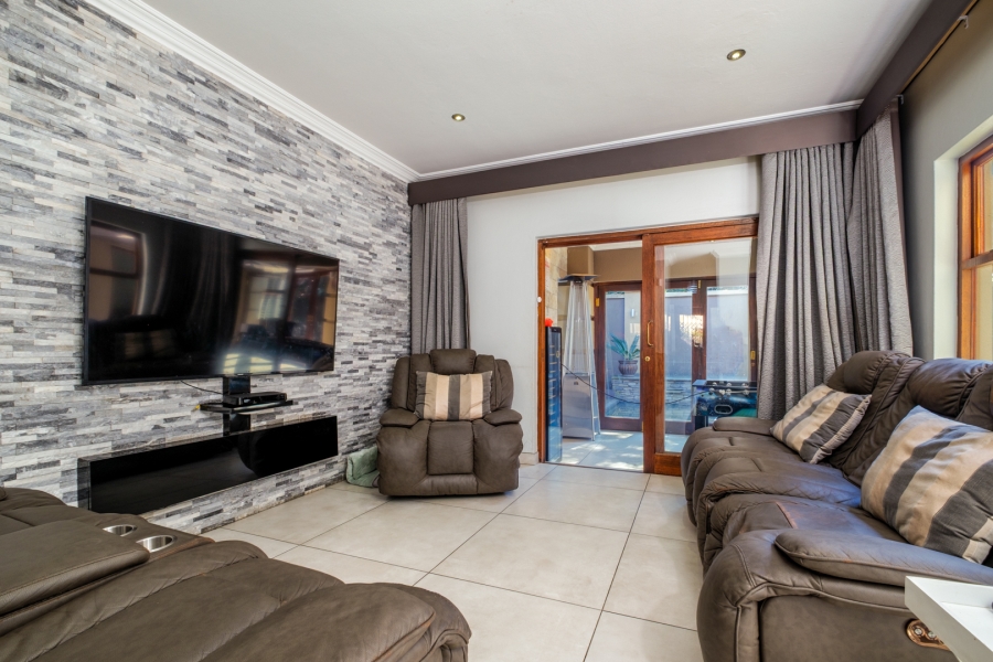 4 Bedroom Property for Sale in Boskruin Gauteng