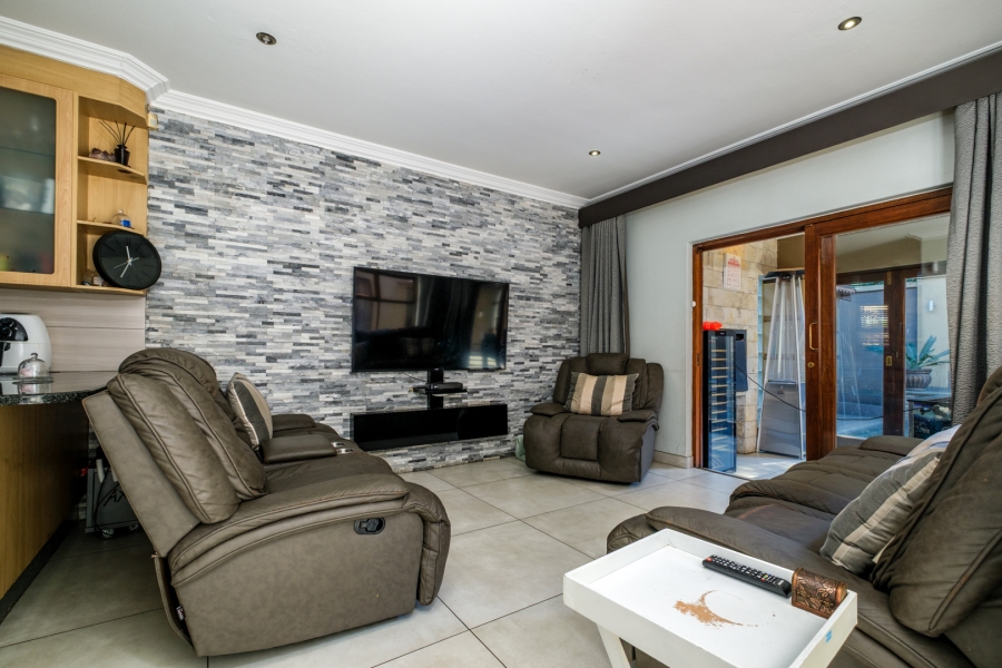4 Bedroom Property for Sale in Boskruin Gauteng