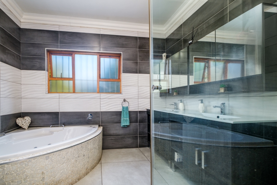 4 Bedroom Property for Sale in Boskruin Gauteng