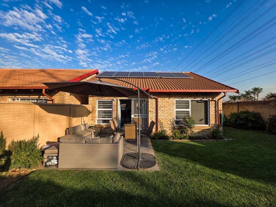 2 Bedroom Property for Sale in Moreleta Park Gauteng