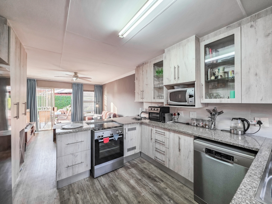 2 Bedroom Property for Sale in Moreleta Park Gauteng