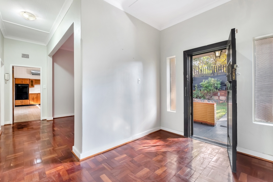 4 Bedroom Property for Sale in Greenside Gauteng
