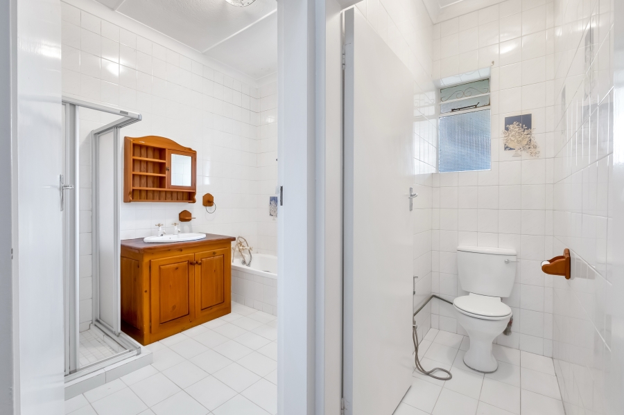 4 Bedroom Property for Sale in Greenside Gauteng
