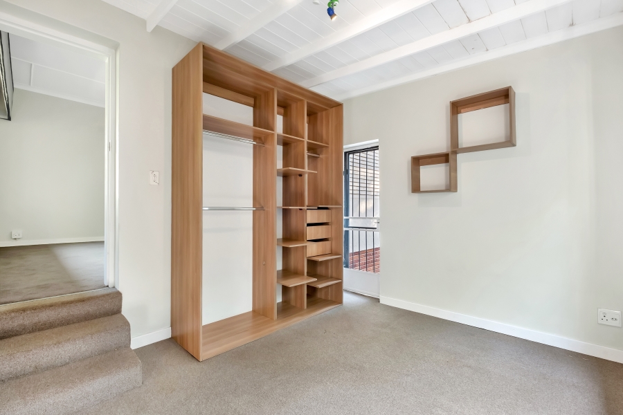 4 Bedroom Property for Sale in Greenside Gauteng