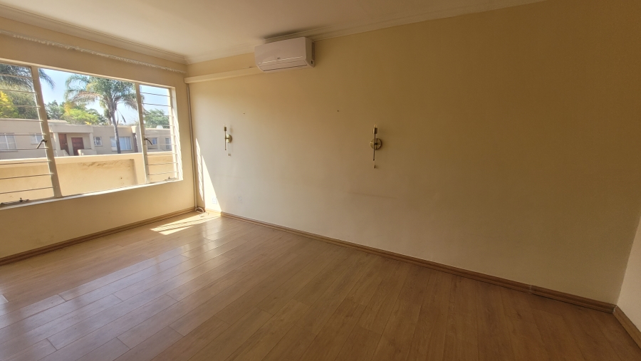 To Let 4 Bedroom Property for Rent in President Park Gauteng