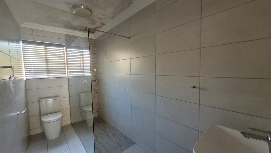 To Let 4 Bedroom Property for Rent in President Park Gauteng