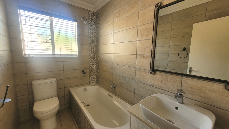 To Let 4 Bedroom Property for Rent in President Park Gauteng