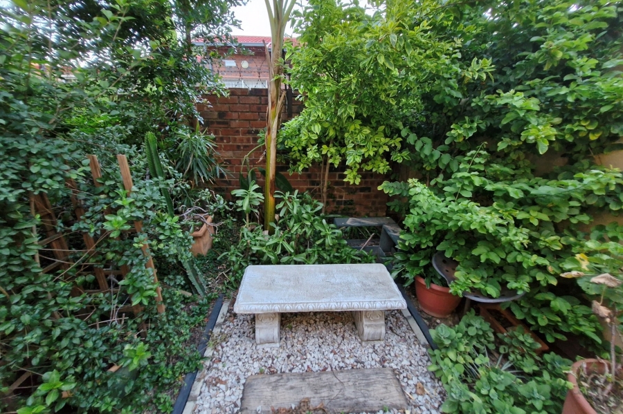 2 Bedroom Property for Sale in Noordhang Gauteng
