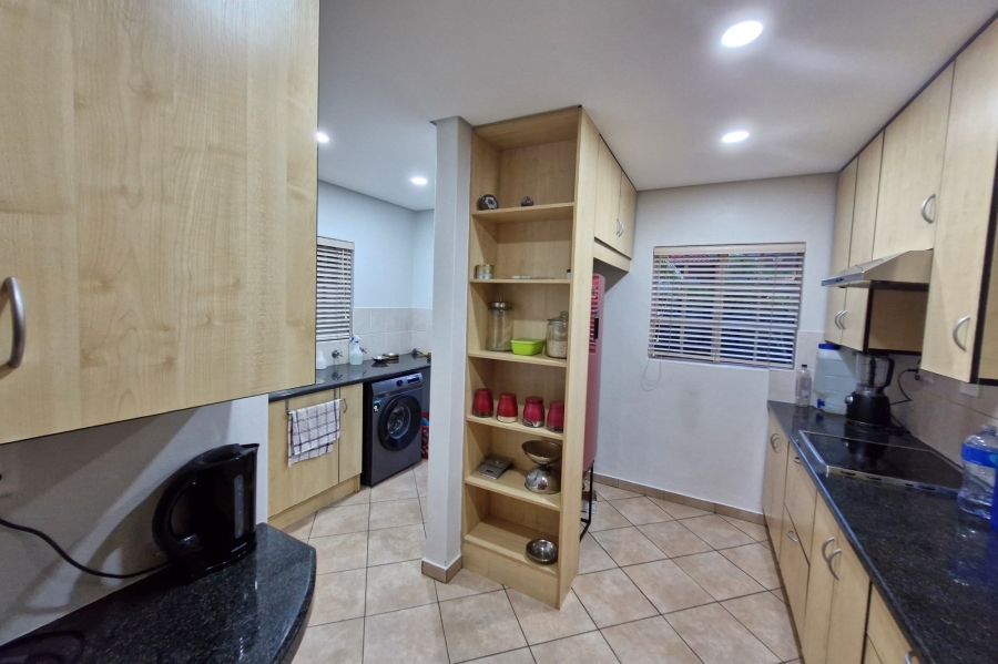 2 Bedroom Property for Sale in Noordhang Gauteng