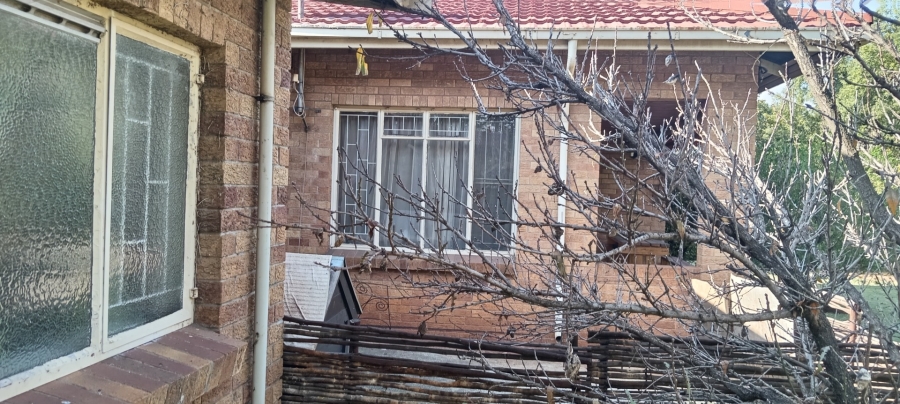 3 Bedroom Property for Sale in Casseldale Gauteng