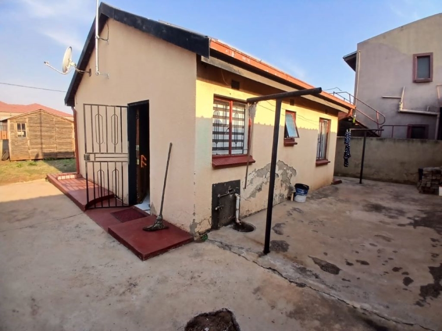 2 Bedroom Property for Sale in Roodekop Gauteng