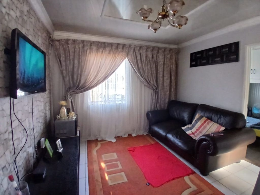 2 Bedroom Property for Sale in Roodekop Gauteng