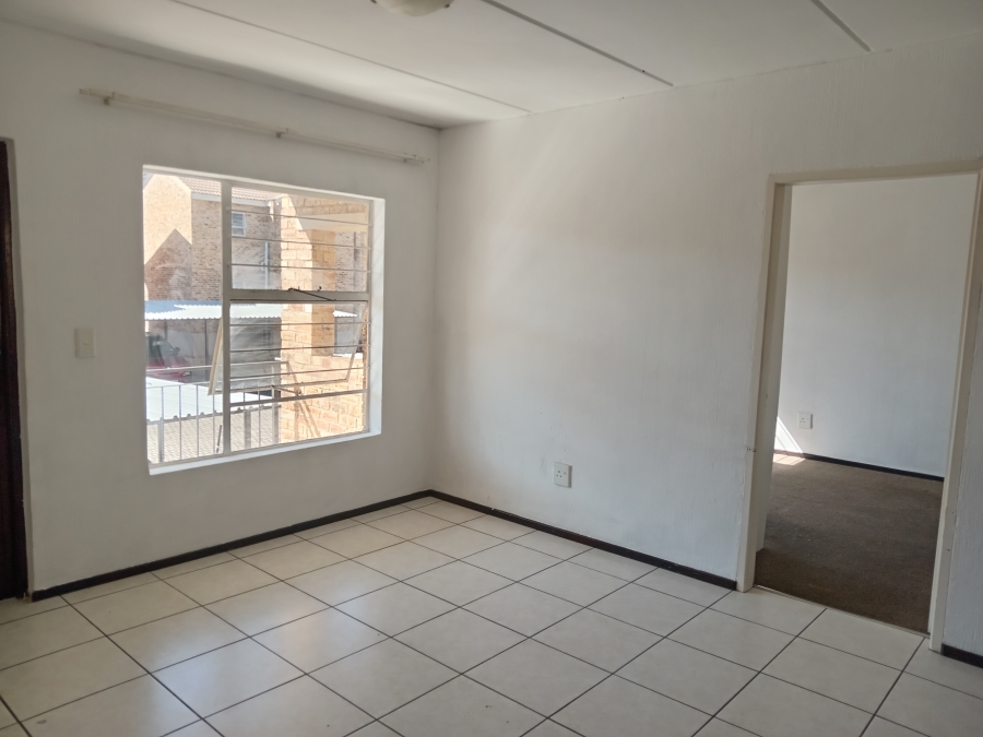 2 Bedroom Property for Sale in Honeypark Gauteng