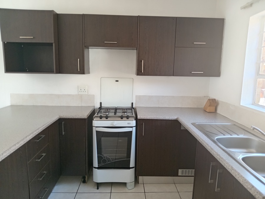 2 Bedroom Property for Sale in Honeypark Gauteng