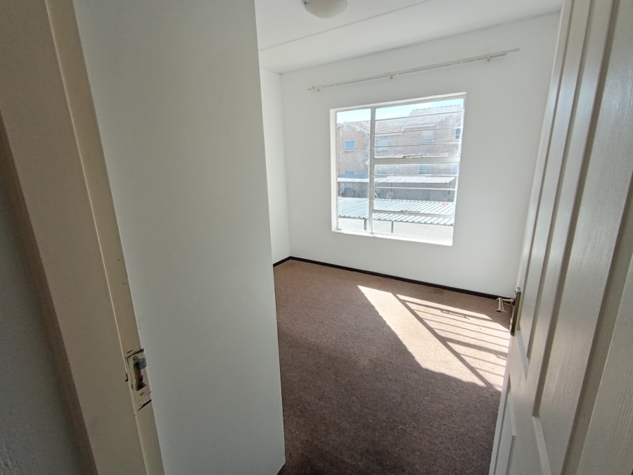 2 Bedroom Property for Sale in Honeypark Gauteng