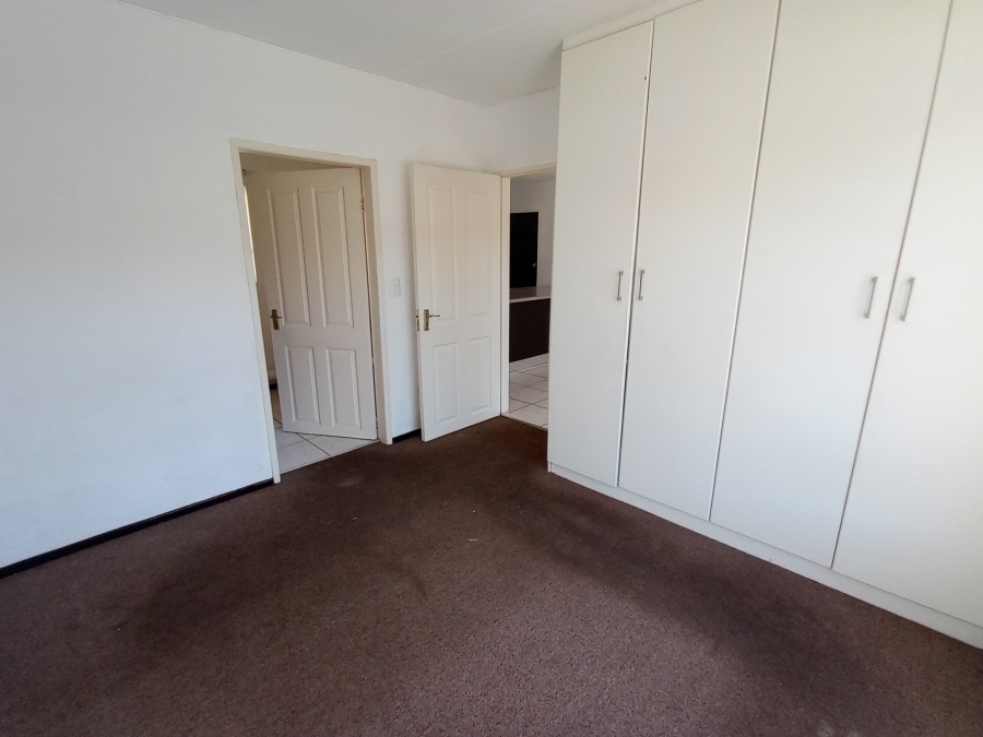 2 Bedroom Property for Sale in Honeypark Gauteng