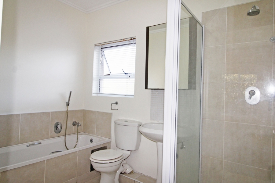 To Let 1 Bedroom Property for Rent in Bryanston Gauteng