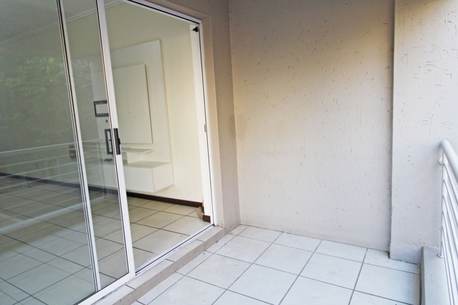 To Let 1 Bedroom Property for Rent in Bryanston Gauteng