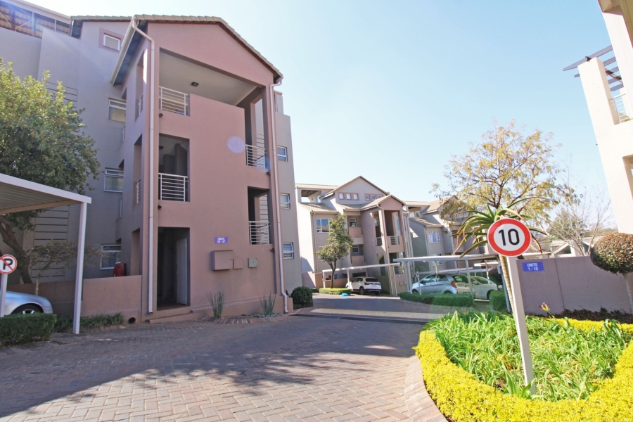 To Let 1 Bedroom Property for Rent in Bryanston Gauteng