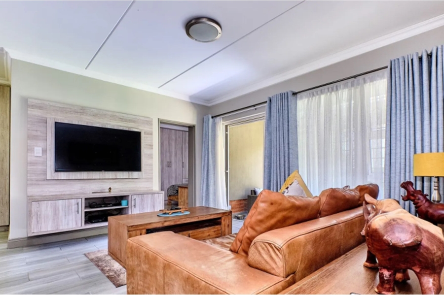 3 Bedroom Property for Sale in Broadacres Gauteng