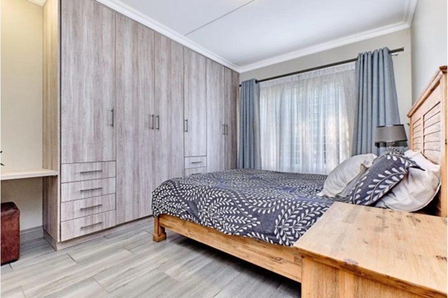 3 Bedroom Property for Sale in Broadacres Gauteng