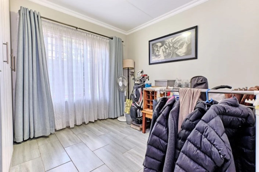 3 Bedroom Property for Sale in Broadacres Gauteng