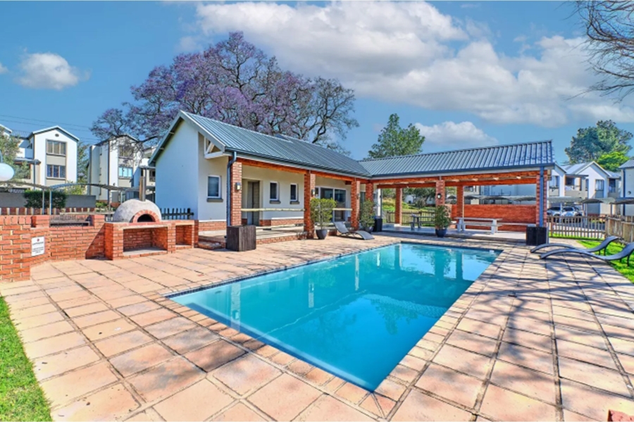 3 Bedroom Property for Sale in Broadacres Gauteng