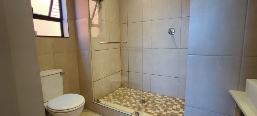 2 Bedroom Property for Sale in Die Hoewes Gauteng