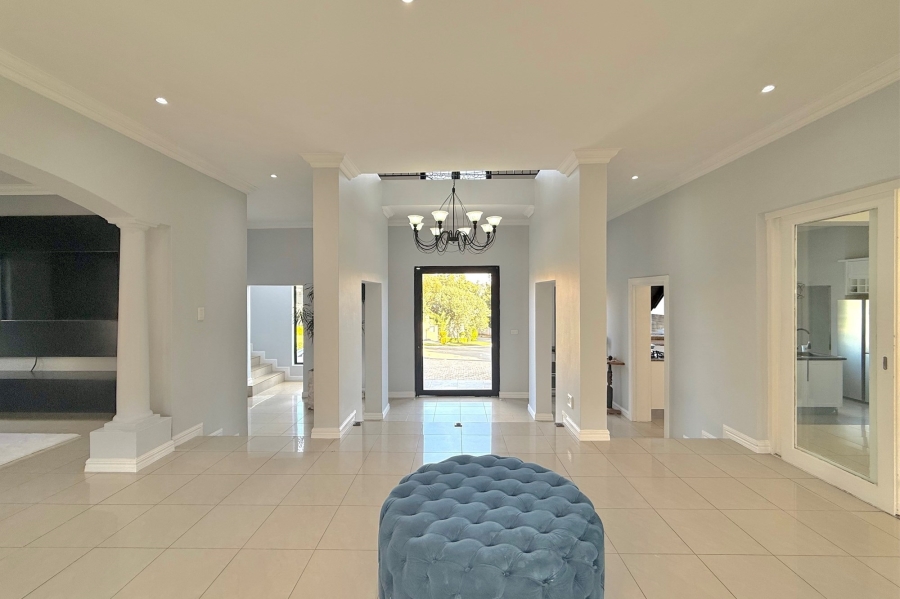 To Let 5 Bedroom Property for Rent in Fourways Gauteng