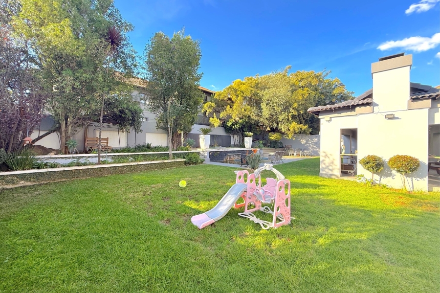 To Let 5 Bedroom Property for Rent in Fourways Gauteng