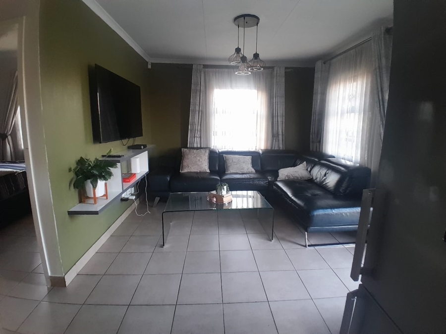 3 Bedroom Property for Sale in Thatch Hill Estate Gauteng