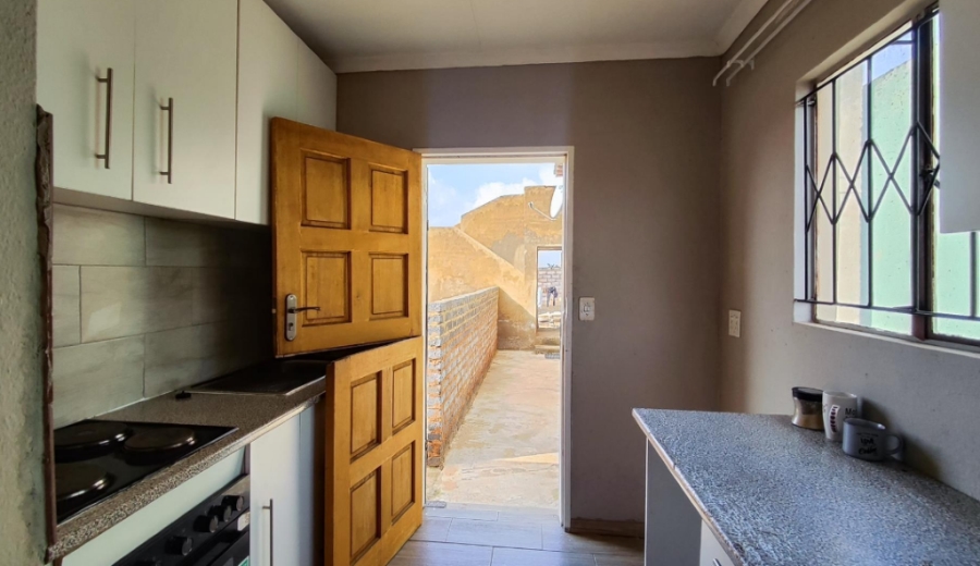 2 Bedroom Property for Sale in Roodekop Gauteng