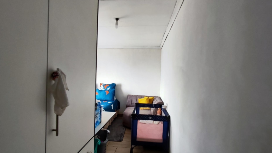 2 Bedroom Property for Sale in Roodekop Gauteng