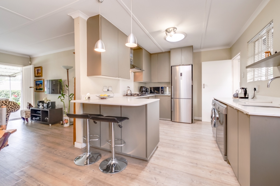 2 Bedroom Property for Sale in Bryanston Gauteng