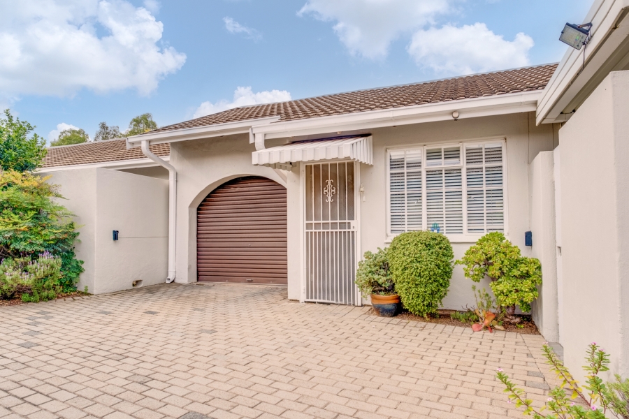 2 Bedroom Property for Sale in Bryanston Gauteng