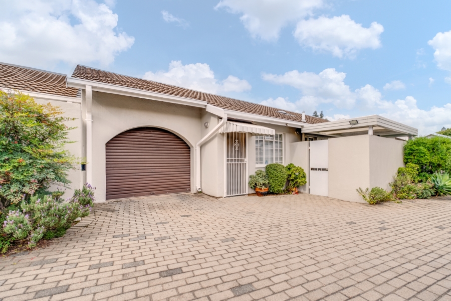 2 Bedroom Property for Sale in Bryanston Gauteng