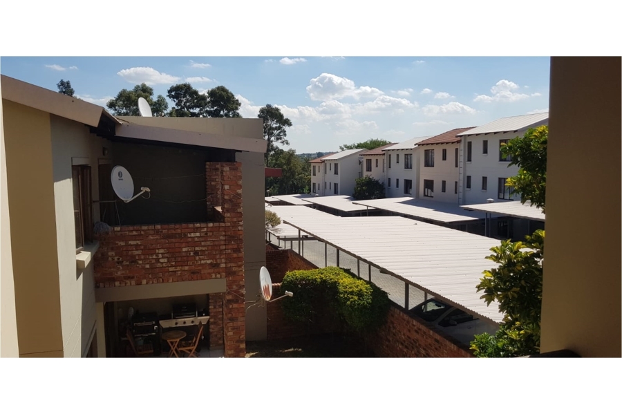 2 Bedroom Property for Sale in Vorna Valley Gauteng