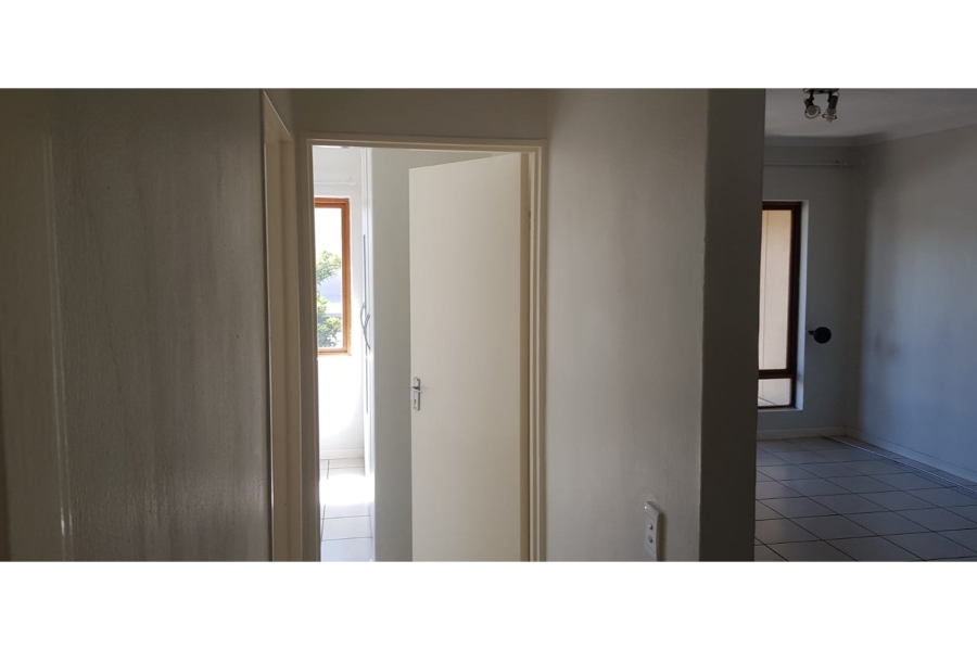 2 Bedroom Property for Sale in Vorna Valley Gauteng