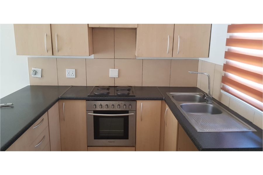2 Bedroom Property for Sale in Vorna Valley Gauteng