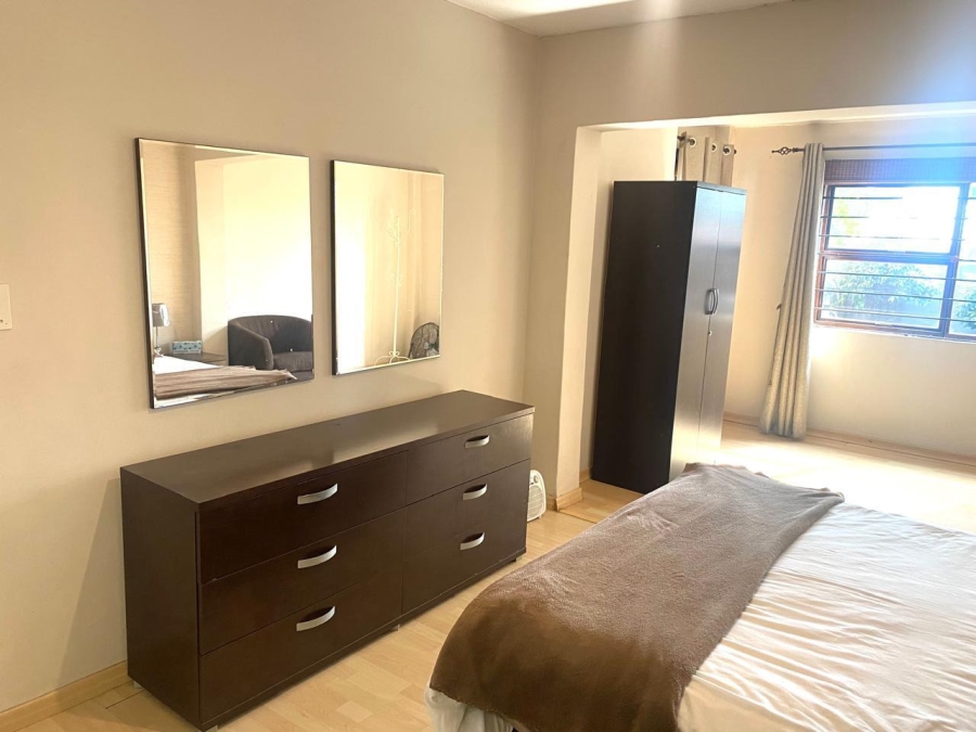 To Let 2 Bedroom Property for Rent in Sandown Gauteng