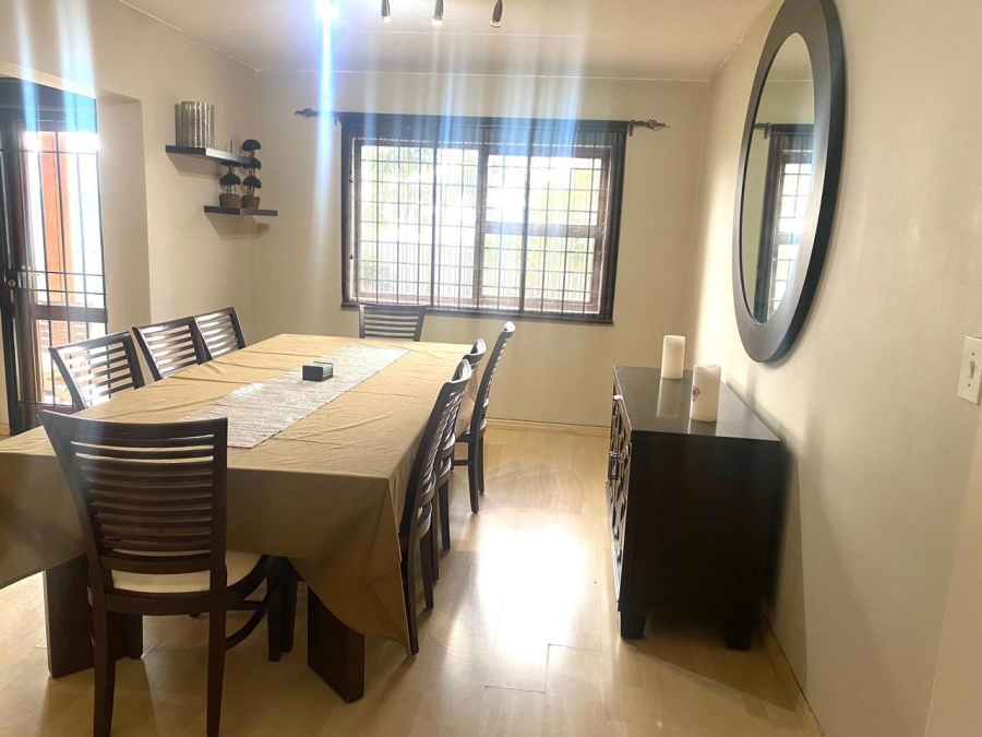 To Let 2 Bedroom Property for Rent in Sandown Gauteng