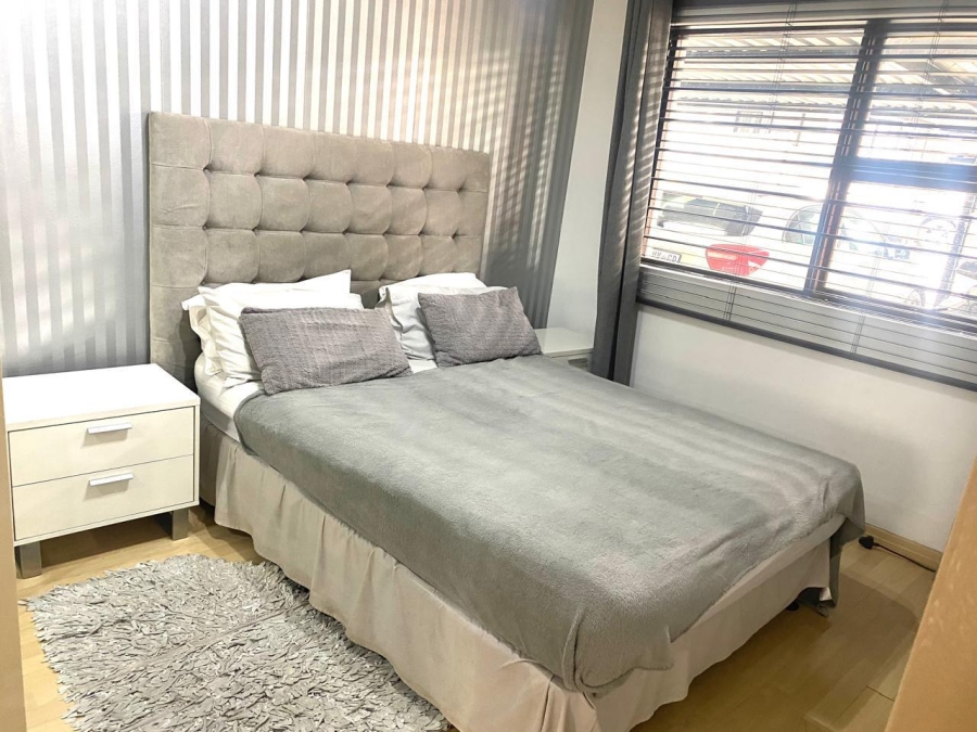 To Let 2 Bedroom Property for Rent in Sandown Gauteng