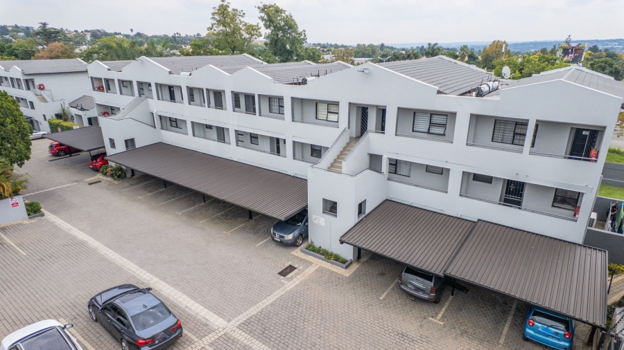 To Let 2 Bedroom Property for Rent in Sandown Gauteng