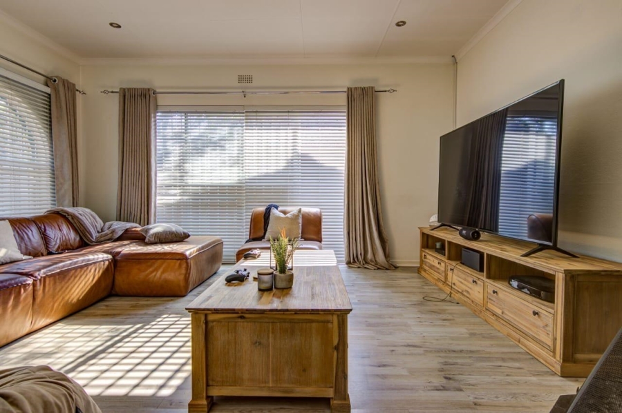 3 Bedroom Property for Sale in Birchleigh North Gauteng