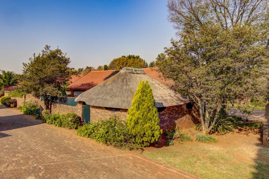 3 Bedroom Property for Sale in Birchleigh North Gauteng