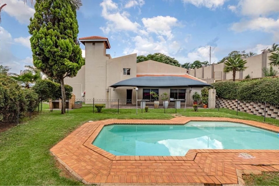2 Bedroom Property for Sale in Melville Gauteng